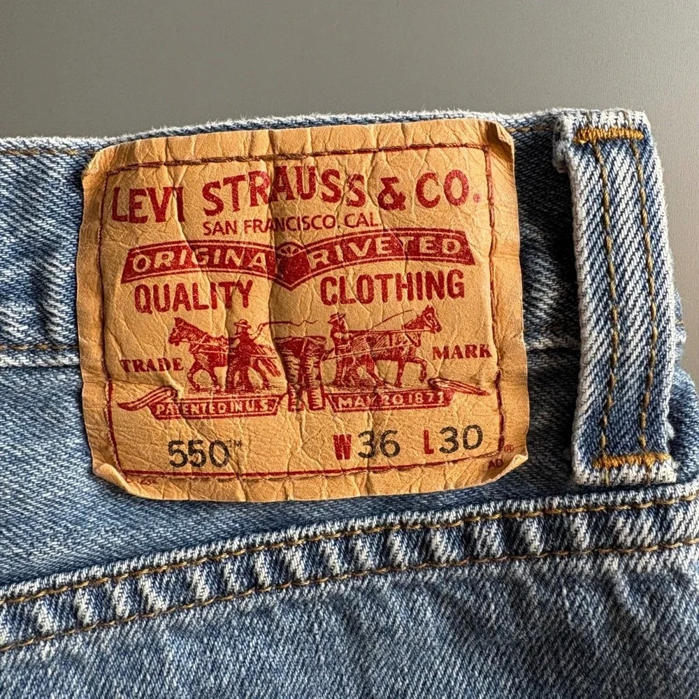 Levis 550 Y2K Relaxed Fit Tapered Leg Jeans 36x30 Medium Wash Blue Y2K Denim